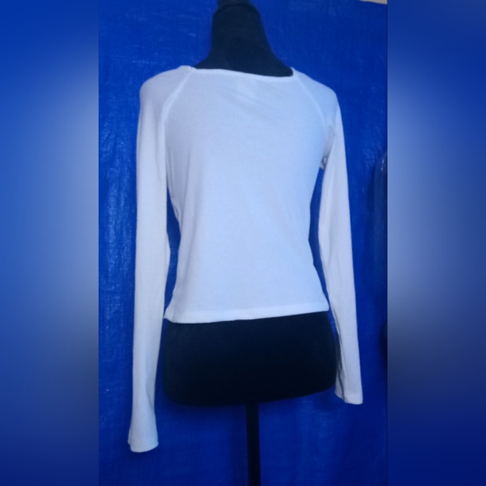 White heart long sleeve shirt - Picture 4 of 6